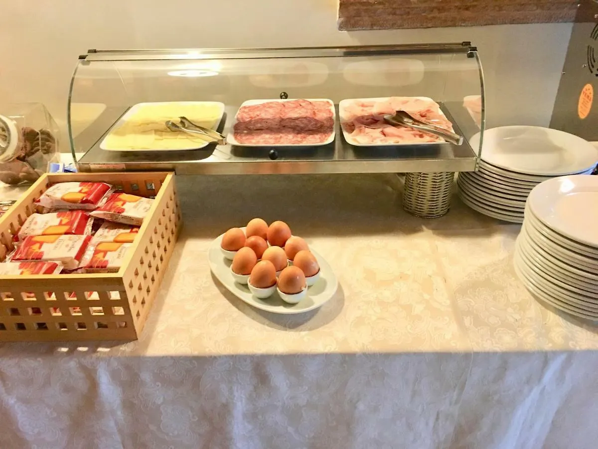 Hotel 5 Colonne Mirano Italien